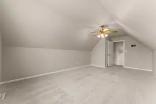 10011 Wildwood Ln, Highland, IN 46322 - Photo 24