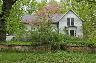 196 N 750 W, Valparaiso, IN 46385 - Photo 1