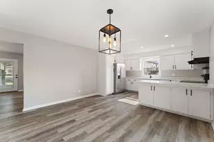 933 Hanover Ln, Dyer, IN 46311 - Photo 22