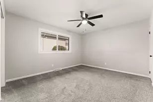 933 Hanover Ln, Dyer, IN 46311 - Photo 18