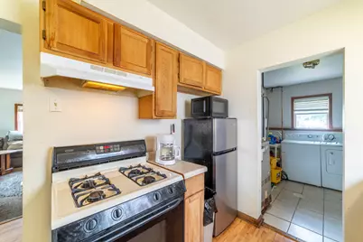 7538 Marshall Avenue, Hammond, IN 46323 - Photo 6