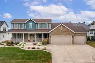 673 Davis Cir, Crown Point, IN 46307 - Photo 2