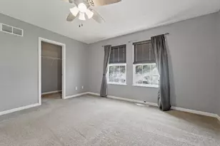 6849 Prarie Path Ln, Merrillville, IN 46410 - Photo 14