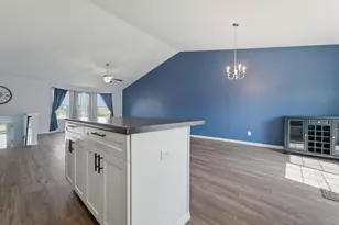 6849 Prarie Path Ln, Merrillville, IN 46410 - Photo 8