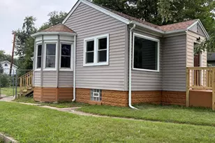 1176 Matthews St, Gary, IN 46406 - Photo 4