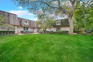 1330 Camellia Dr, Munster, IN 46321 - Photo 1