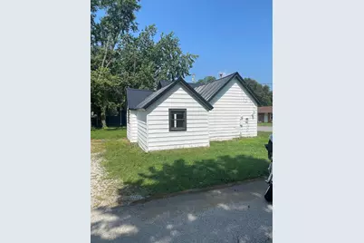 308 E John Street, Knox, IN 46534 - Photo 24
