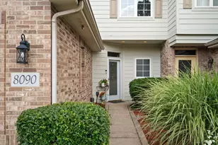 8090 Tuckaway Ct, Crown Point, IN 46307 - Photo 2