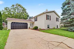 3707 Oak Grove Dr, Valparaiso, IN 46383 - Photo 1