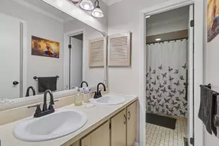 3707 Oak Grove Dr, Valparaiso, IN 46383 - Photo 12