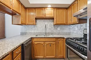 962 Jordan Cir, Schererville, IN 46375 - Photo 4
