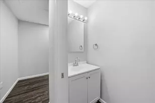 8228 Kennedy Ave, Highland, IN 46322 - Photo 20