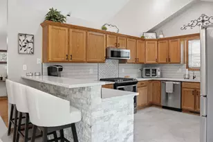 9634 Grasselli Ave, Saint John, IN 46373 - Photo 6