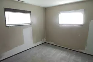 3192 Pulaski St, Hobart, IN 46342 - Photo 6