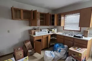 204 W 20th St, Marion, IN 46953 - Photo 10