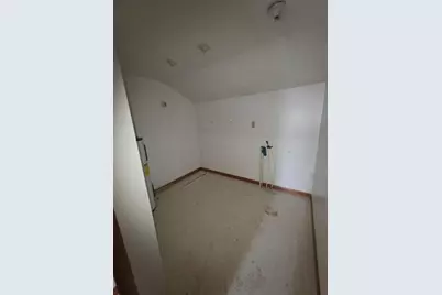 204 W 20th Street, Marion, IN 46953 - Photo 16