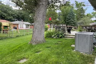 2134 W 3rd Pl, Hobart, IN 46342 - Photo 36
