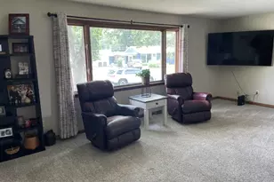 2134 W 3rd Pl, Hobart, IN 46342 - Photo 6
