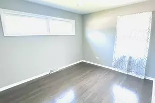 3232 E 165th St, Hammond, IN 46323 - Photo 6