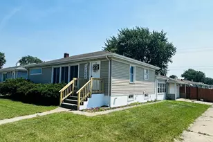3232 E 165th St, Hammond, IN 46323 - Photo 2