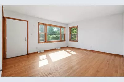 5885 Newport Avenue, Portage, IN 46368 - Photo 2
