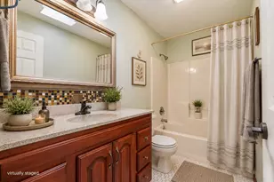 475 Ashford Ln, Valparaiso, IN 46385 - Photo 32