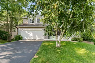 475 Ashford Ln, Valparaiso, IN 46385 - Photo 2
