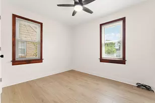 6813 Schneider Ave, Hammond, IN 46323 - Photo 10