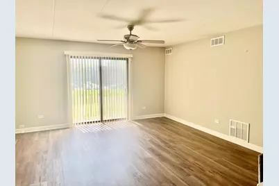 2237 175th Street #2b, Lansing, IL 60438 - Photo 2