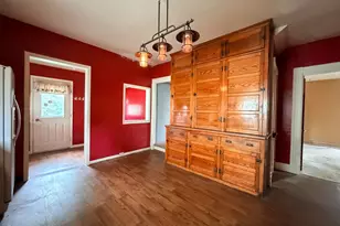 205 Clayton St, La Porte, IN 46350 - Photo 6