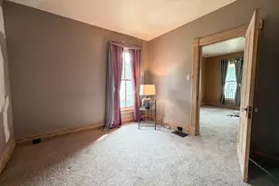 205 Clayton St, La Porte, IN 46350 - Photo 10