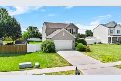 1405 E 112th Avenue, Crown Point, IN 46307 - Photo 2