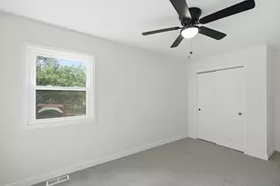 245 Pauline Dr, Valparaiso, IN 46385 - Photo 16