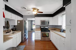 541 N Lindberg St, Griffith, IN 46319 - Photo 6