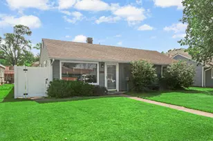 541 N Lindberg St, Griffith, IN 46319 - Photo 2
