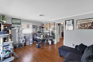 541 N Lindberg St, Griffith, IN 46319 - Photo 12