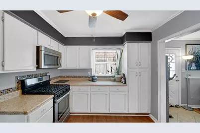 541 N Lindberg Street, Griffith, IN 46319 - Photo 8