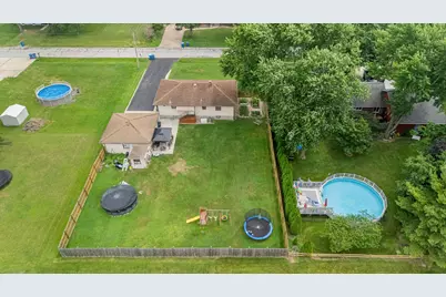 8538 Monfort Drive, Saint John, IN 46373 - Photo 34
