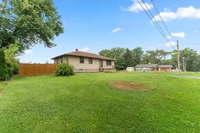 8538 Monfort Drive, Saint John, IN 46373 - Photo 32