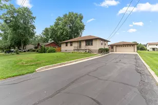 8538 Montfort Dr, Saint John, IN 46373 - Photo 30