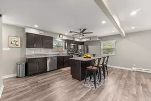 8538 Montfort Dr, Saint John, IN 46373 - Photo 6