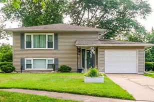 7266 Polk St, Merrillville, IN 46410 - Photo 2