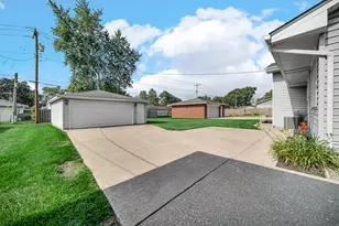 250 Lawndale Dr, Munster, IN 46321 - Photo 34