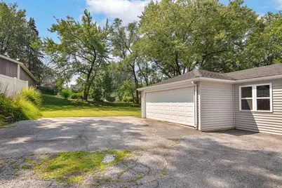 225 E Joliet Street, Schererville, IN 46375 - Photo 14