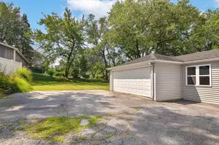 225 E Joliet St, Schererville, IN 46375 - Photo 14