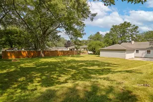 225 E Joliet St, Schererville, IN 46375 - Photo 16