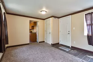 225 E Joliet St, Schererville, IN 46375 - Photo 8
