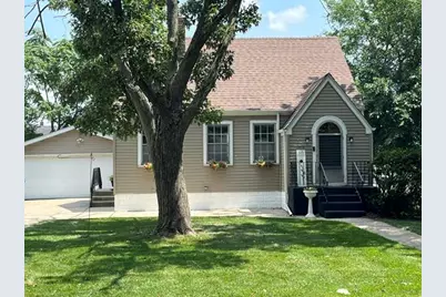 1213 Sycamore Street, Crown Point, IN 46307 - Photo 2