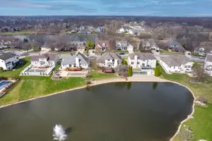 669 Davis Cir, Crown Point, IN 46307 - Photo 4