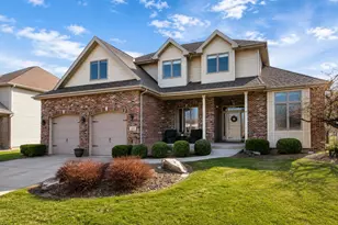 669 Davis Cir, Crown Point, IN 46307 - Photo 1
